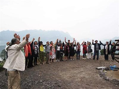 Đoàn QV hát vang trên đỉnh núi Vị Xuyên